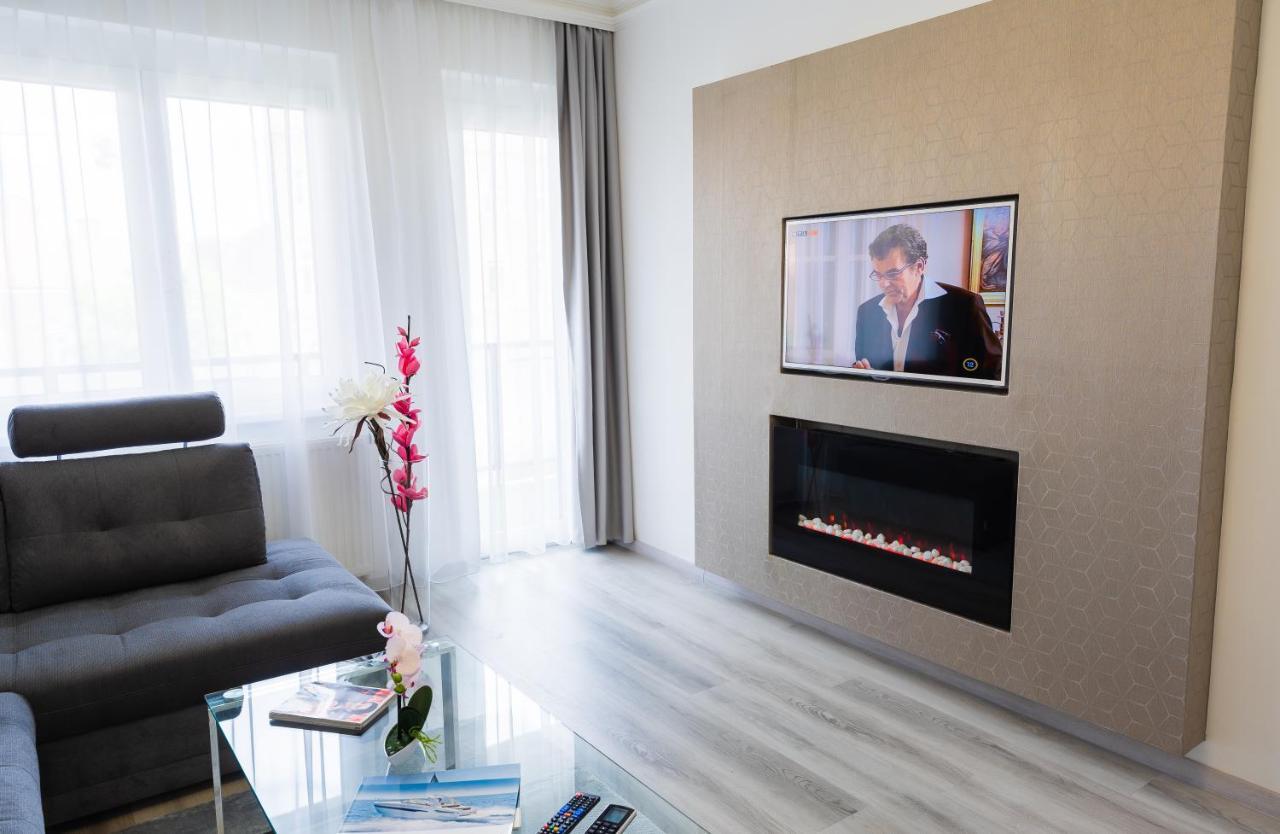 Central Residence Шопрон Екстериор снимка