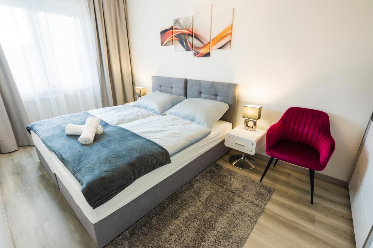 Central Residence Шопрон Екстериор снимка